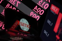 台股早盤漲逾300點　台積電上揚15元