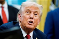 川普稱加勒比海毒梟非法戰鬥員 似為合理化打擊行動