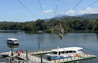 明德水庫新玩法　空中索道自行車預計11月試營運