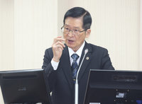 中資疑滲醫藥物流　嚴德發：不能允許、合約應加註