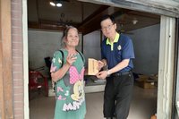 嚴德發慰問花蓮災區榮民榮眷　致贈急難金盼恢復生活