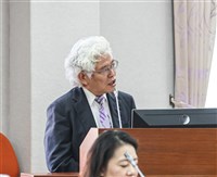 藍擬停砍公教年金　銓敘部估退撫基金提前歸零時程