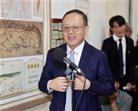 高鐵運量持續攀升　史哲擔心12組新車不夠用