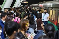 BLACKPINK重返高雄　高捷備加班車、行李寄放