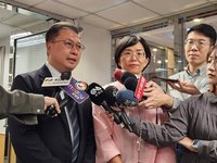 蘇巧慧赴民進黨中央遞交意願表　爭取出戰新北市長