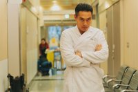 監獄劇飾純真黑道老大  楊祐寧詮釋「溫度霸凌」