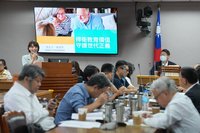 停砍公立學校教職員年金公聽會　專家學者言詞交鋒