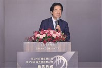 總統：政府全力助中小微企業轉型　啟動產業輔導團