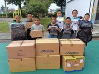 運動部媒合運動品牌　捐135萬元裝備給光復鄉3校
