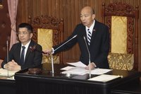 立院三讀加重無照駕駛罰則　汽車最高罰6萬元