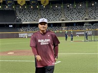 曾領兵擦身而過中職總冠軍　曾豪駒奪冠眼眶泛淚