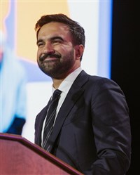 曼達尼掀世代熱潮　紐約市長選舉背後角力還有川普