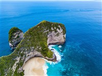 中企在印尼峇里省絕美懸崖蓋觀光電梯惹議　當局喊卡