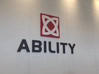 佳能10月營收寫近9年新高　第4季出貨機器手臂產品