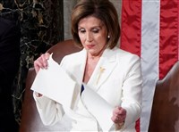 裴洛西宣布不競選連任 川普砲火依舊犀利