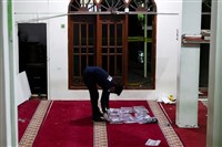 印尼首都清真寺爆炸55人受傷　嫌疑犯年僅17歲