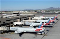 美政府停擺衝擊航空業　連2天逾千航班取消