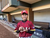 黑豹旗「嬌」點楊芷寓登板對穀保 想當棒球紀錄員