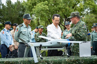 顧立雄視導ALTIUS-600M無人機訓練　期建嚇阻戰力