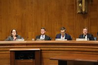 薛瑞福美國國會抨擊薛劍提斬首：絕無任公職資格