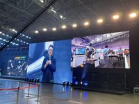 鴻海：打造AI智慧製造生態系　攻AI機器人解決方案