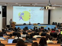 荷學者：未來教學是人與AI協作 教師不會被替代