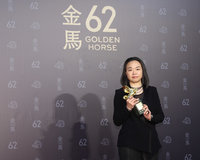 金馬傑出電影工作者　鍾瓊婷：明天睡醒繼續打燈