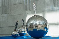 台北101攜手策展人　藝術作品進駐辦公場域