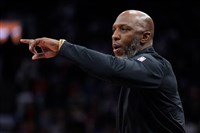 涉非法撲克賭局　NBA拓荒者教頭畢拉普斯不認罪