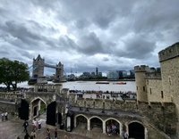 英國擬對過夜旅客徵稅　拓展地方財源