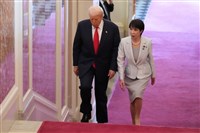 美媒稱川普建議高市別刺激北京　日本政府否認