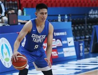 陳盈駿林庭謙領軍台灣男籃 世界盃資格賽首戰日本