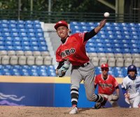 曾睿豪、汪昆峰聯手壓制　黑豹旗台東體中重返4強