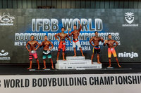 劉明毅奪健美世錦賽雙金　結婚週年圓夢榮耀獻妻子