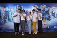 冒險實境跨3洲　台灣珍奶登吉力馬札羅做國民外交