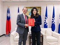 與谷力哲會面　鄭麗文：兩岸應學習歐盟和解精神