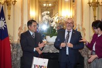 黃偉哲訪問法國　會唔國民議會友台小組副主席