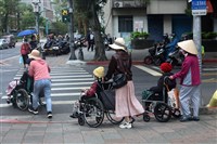 衛福部組改 長照、社發將整併為高齡專責單位【專訪】