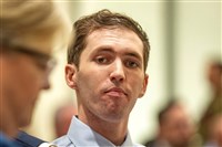 柯克遇刺案犯嫌親自出庭　法官將裁定媒體採訪權