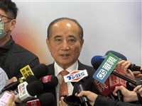 總統擬邀韓國瑜茶敘　王金平：可以去但不能參與決議