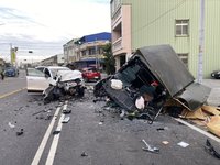 雲林斗南清晨車禍　3車相撞2人OHCA、2人輕重傷