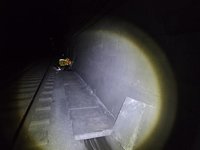 台鐵漢本至武塔間電纜遭剪斷 鐵警調監視器追查