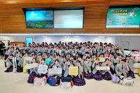 橘色惡魔師生抵桃機　晚間西門町踩街演出