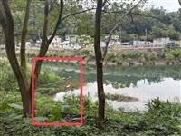 基隆暖暖溪現大量泡沫　環保局初驗無油汙