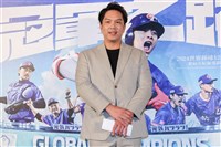 周思齊看冠軍之路首映　盼各界支持票房突破KANO