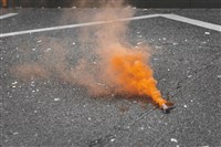 煙霧彈信號彈納管？　警政署長：研議是否採實名制