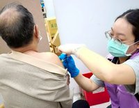 打疫苗抽手機筆電倒數計時 新北籲長者速接種