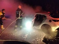 國1南下七堵段晚間火燒車　3人及時逃出未受傷