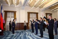 總統監誓　國防部副部長徐斯儉等人完成宣誓