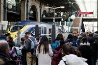 電力故障打亂跨年旅遊　歐洲之星全線復駛仍恐誤點